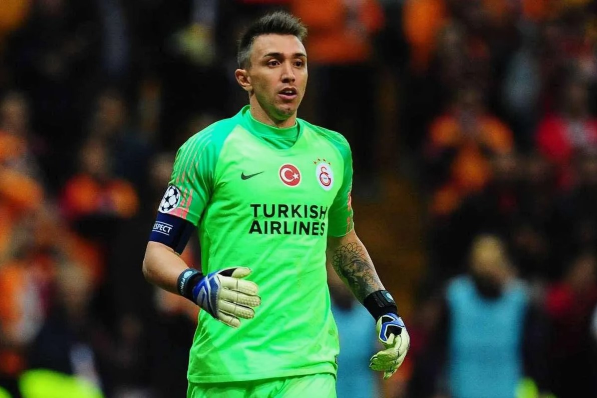 Muslera Galatasaray’da Ayrılıyor Mu?